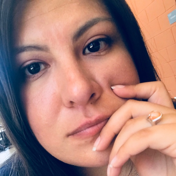 Meet your Posher, Marissa - Picture 1 of 1